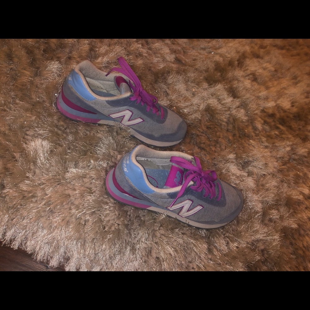 New Balance Tennis Shoes View 3
